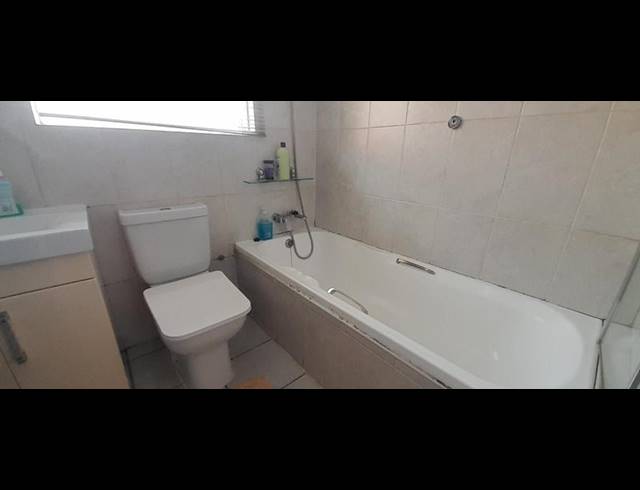 2 BEDROOM APARTMENT FOR SALE IN LINDHAVEN